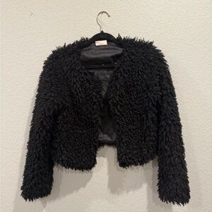 Black fuzzy crop jacket XS